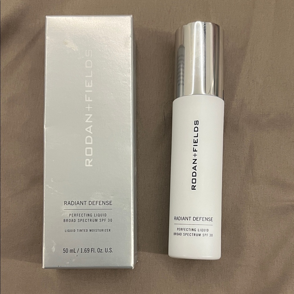 R+F Radiant Defense Liquid SPF 30 Tinted Foundation - Expire 05/2028 - Beige 2